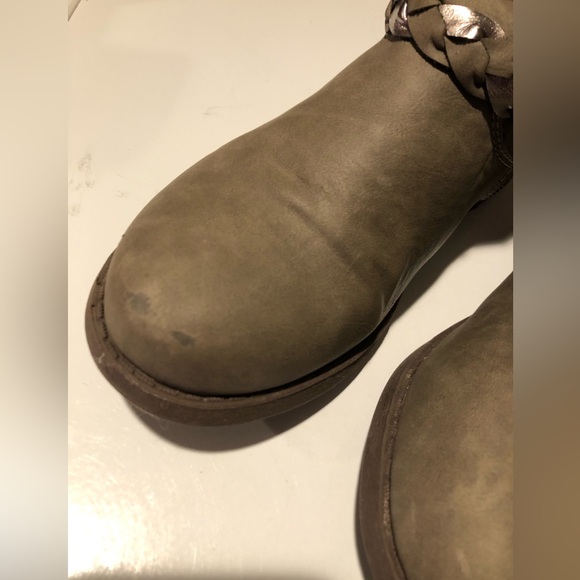 Kids boots by Oshkosh B’gosh size 2 - Picture 3 of 7